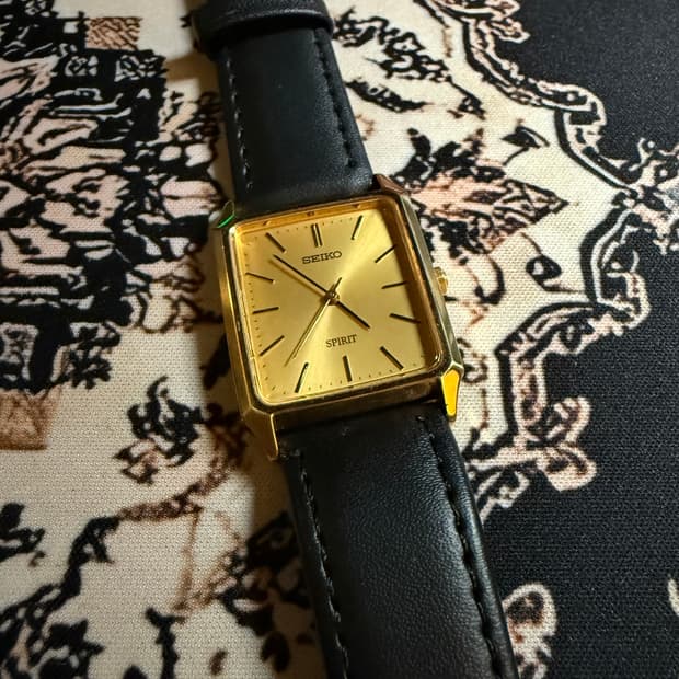 Seiko 빈티지 쿼츠 시계