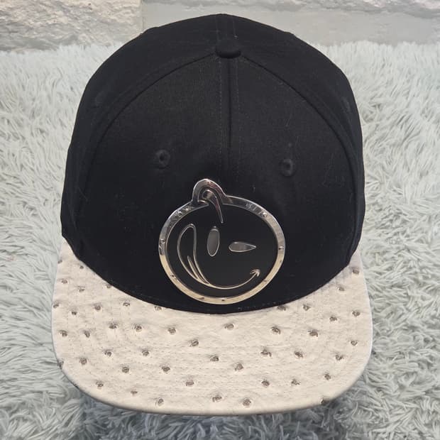 p8-5:YUMS 스마일 플레이트 스냅백(Free약 56-60cm)