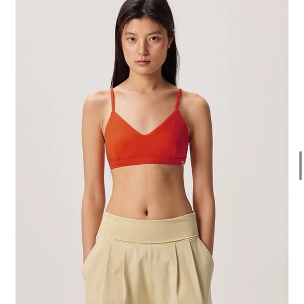 [새상품] 부디무드라 원톤 브라탑 (cherry tomato)