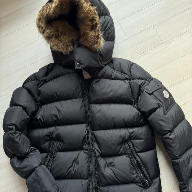 몽클레어 남성 마야프 숏 패딩 블랙 3