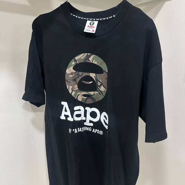 에이프 반팔 블랙