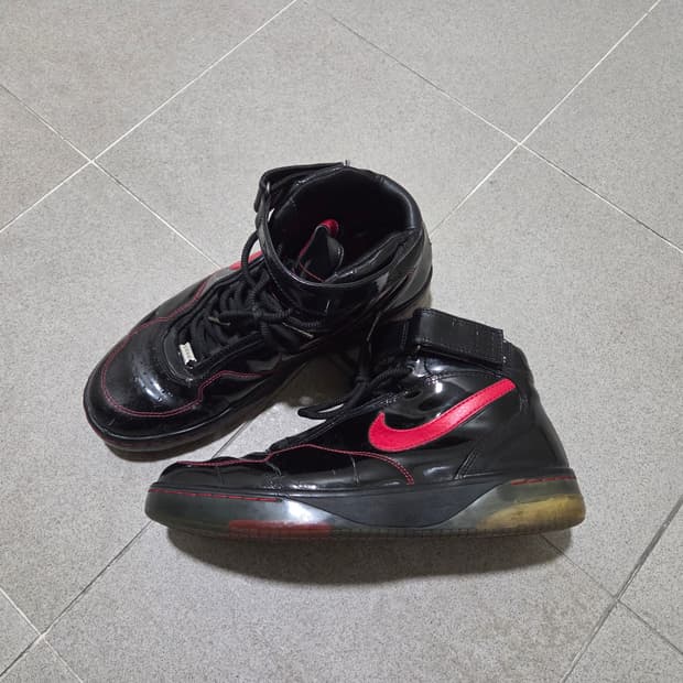 나이키 에어포스 비 트루 레드