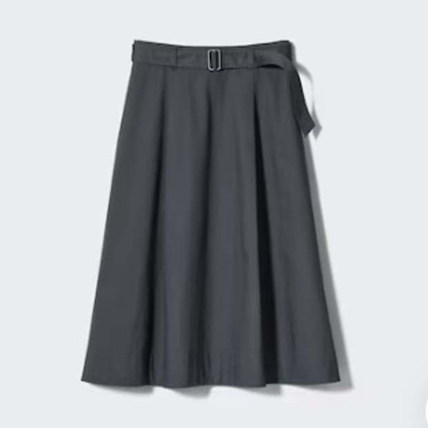 유니클로 코튼 벨티드 플레어 스커트 차콜m