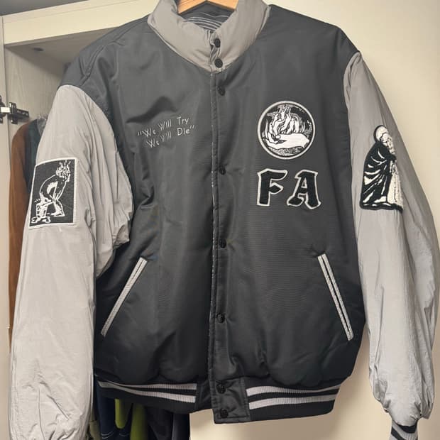 퍼킹어썸 리버시블 패딩 바시티 자켓 L