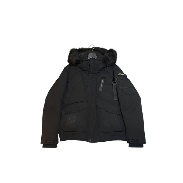 내셔널지오그래픽 블랙 숏패딩 L사이즈