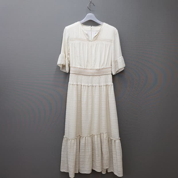 한섬 마인 2020 스모킹 디테일 롱 원피스 82-94-160사이즈