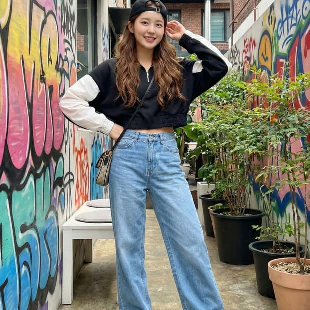 나이키 블랙/화이트 크롭 반집업 후드티_M