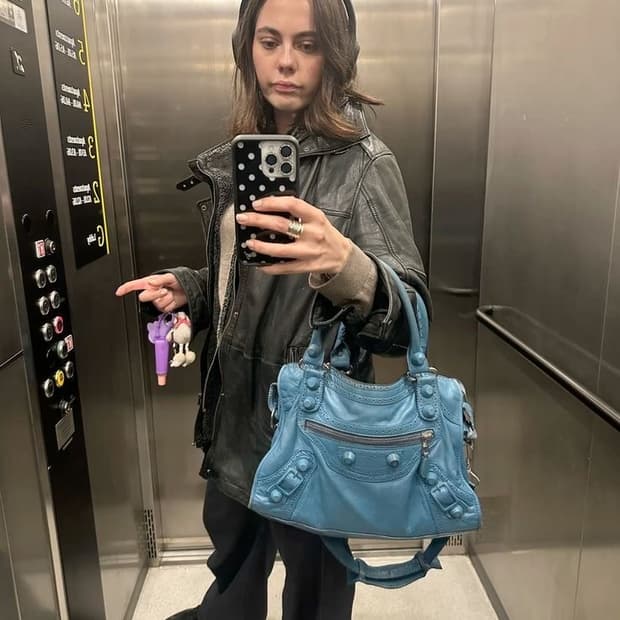 Balenciaga 발렌시아가 모터백 시티백 미디움 상태 A-