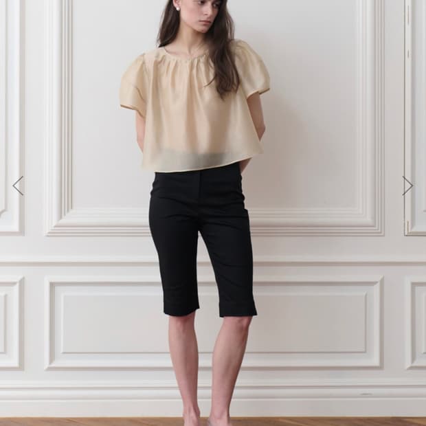 더포르타 SHEER PUFF RIBBON BLOUSE
