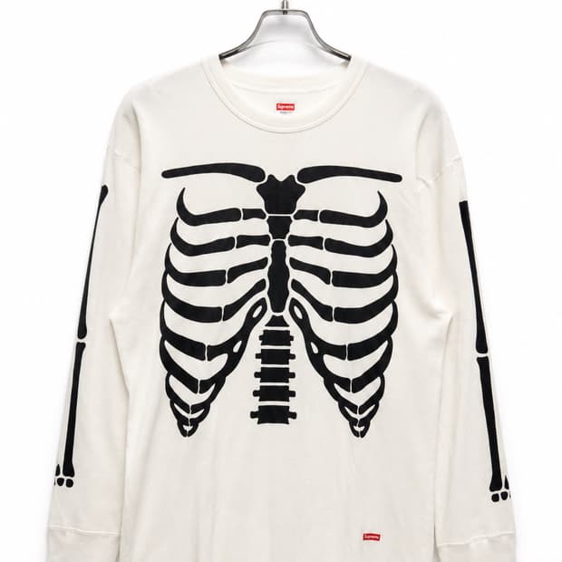 Supreme X Hanes 본스 크루 티셔츠