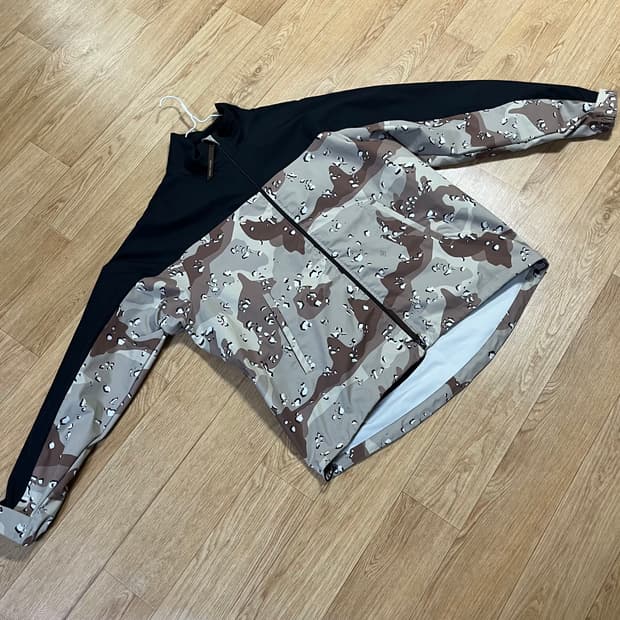 프리휠러스 울티마툴레 바람막이