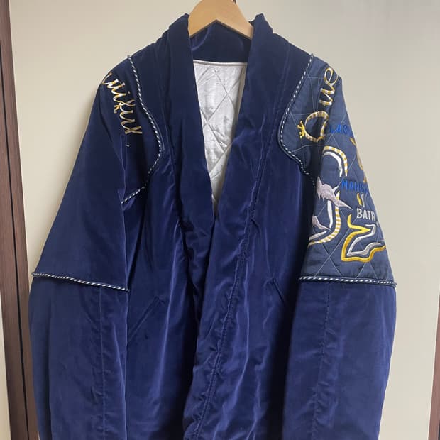 캐피탈 필로우 점퍼