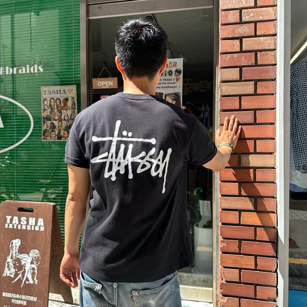 Stussy basic logo back print T-shirt