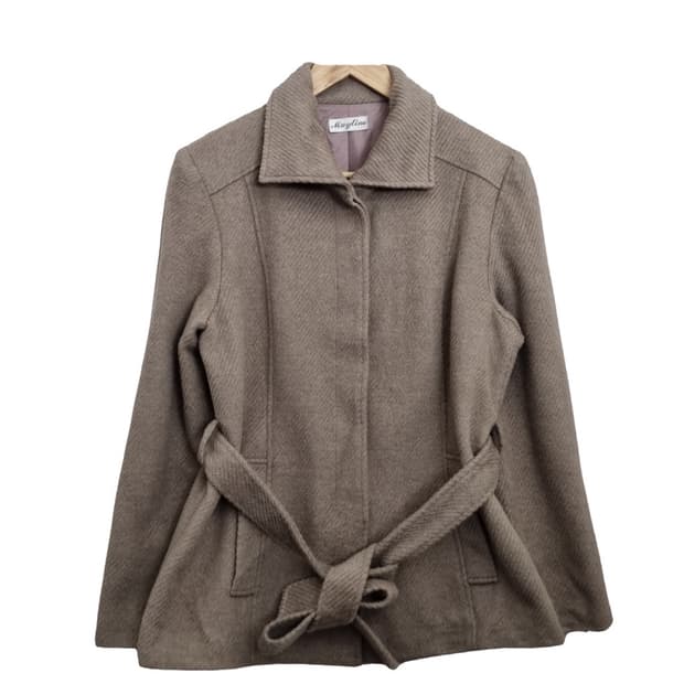 MAYLINE 베이지 벨트 숏코트