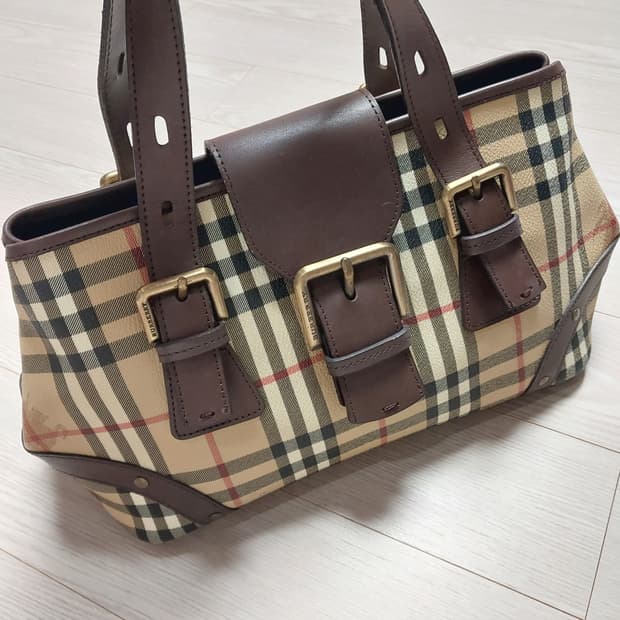 버버리 클래식 체크 토트백