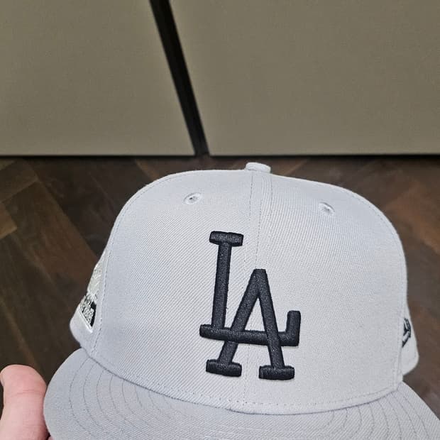 뉴에라 59fifty(스냅백) 판매합니다