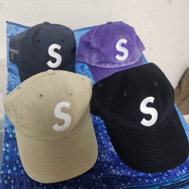 슈프림 6패널 피그먼트 벤틸 코듀로이 등