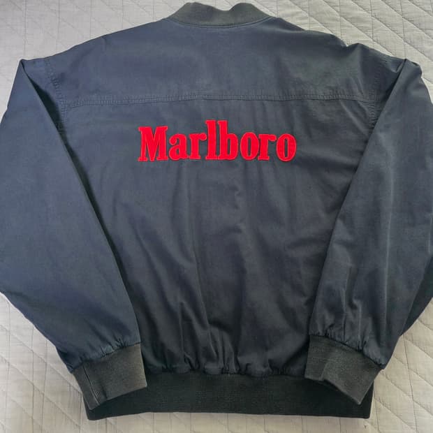 [L] 90s 빈티지 말보로 리버시블 봄버 자켓 블랙/레드 굿페이드
