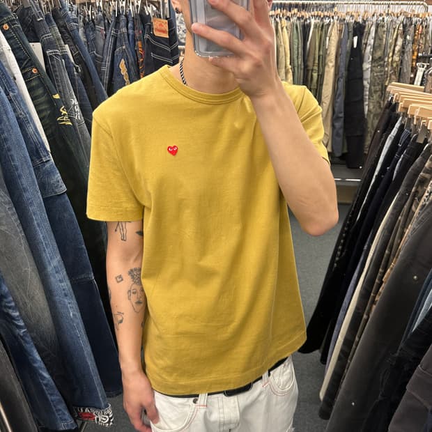 L) 꼼데가르송 레드 하트 반팔티셔츠