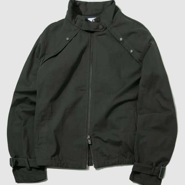 하이넥 스탠다드 스트랩 비조 포인트 블루종 집업 자켓 차콜