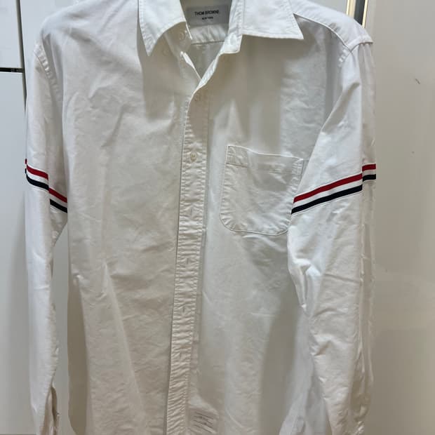 톰브라운 암밴드셔츠 5사이즈
