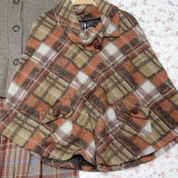 일브 모리걸 하구미 체크 패턴 케이프 망토 코트