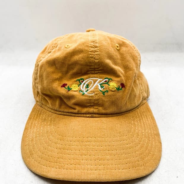 키스 서머 코드 캡 '허니 비'