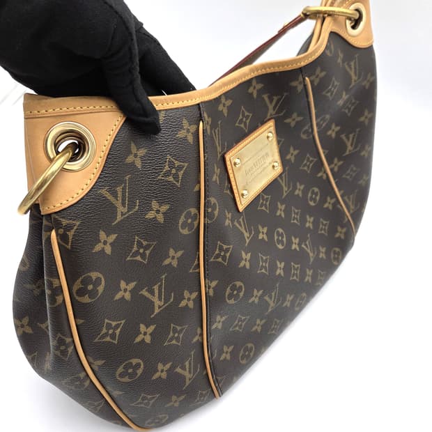 루이비통 모노그램 캔버스 갈리에라 