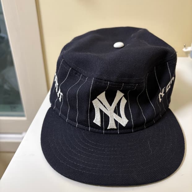 뉴에라 MLB 뉴욕 양키스 핀스트라이프 필박스