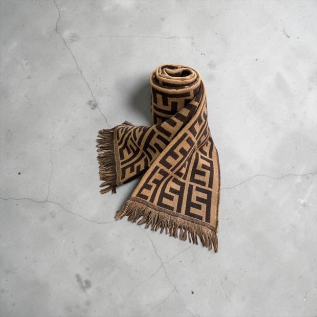 펜디 FF 모노그램 울 머플러