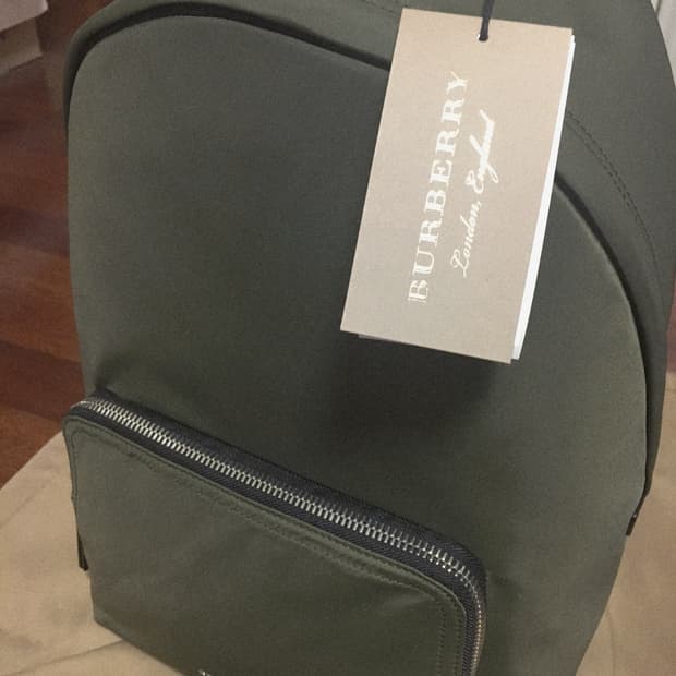 버버리 백팩