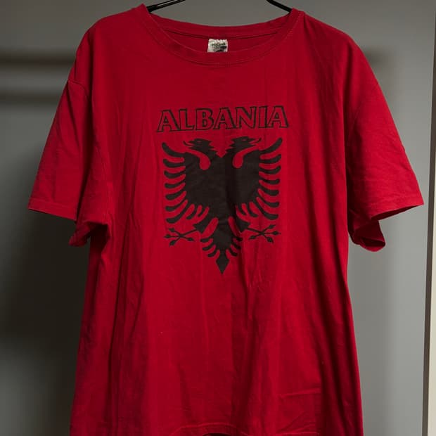 알바니아 티셔츠