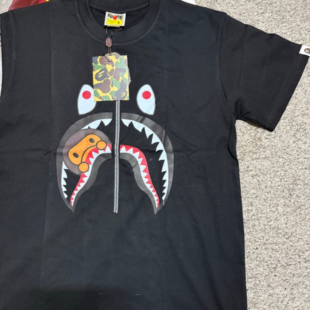 베이프 샤크 반팔 티셔츠 블랙