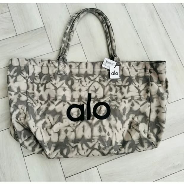 [새제품]Alo yoga tote bag 에코백