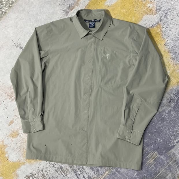 아크테릭스 기능성 셔츠 L