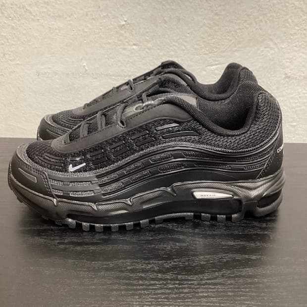 [235사이즈나이키 x 꼼데가르송 옴므 플러스 에어맥스 TL 2.5 블랙