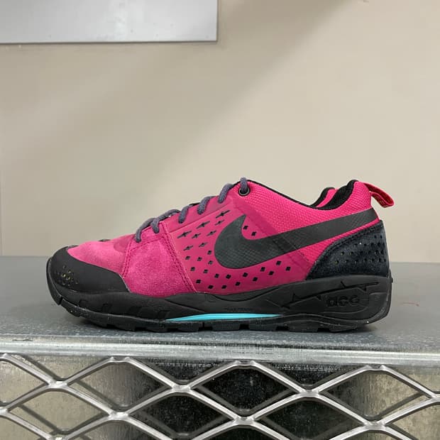 나이키 acg 우먼스 에어 알더 로우 240