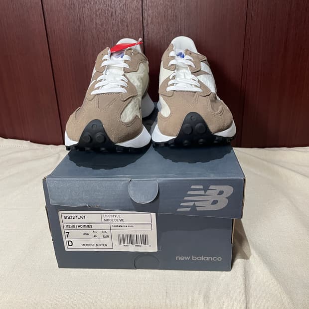 뉴발란스 327 브라운 250mm 새상품