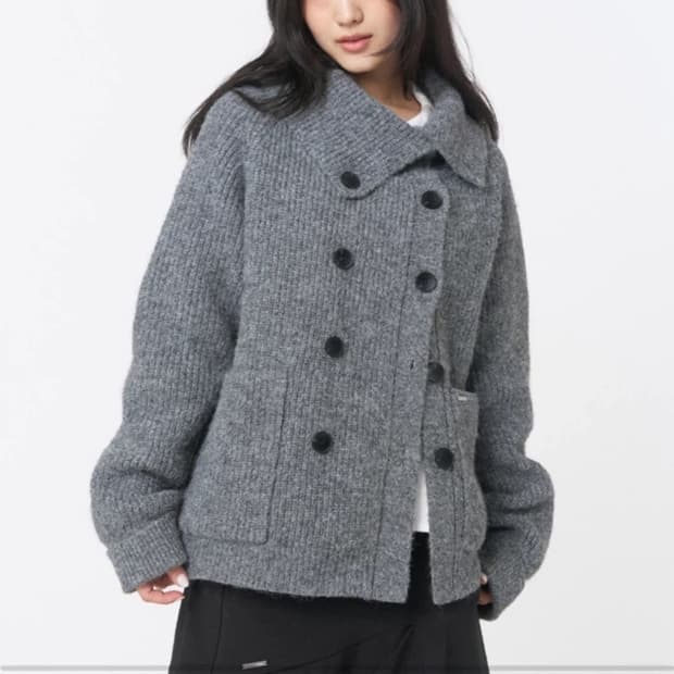 미세키서울 더블 버튼 볼드 니트 그레이