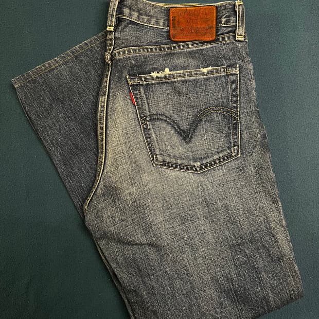 Levi's 502 Slim Stright 33
