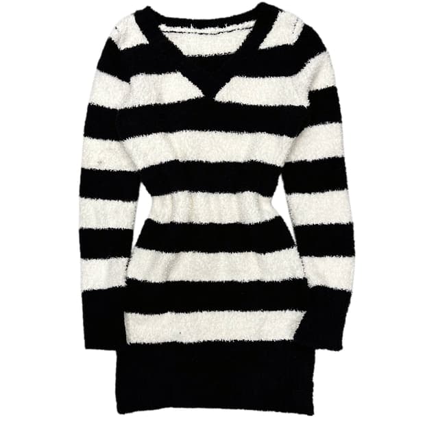 v-neck stripe slim knit dress