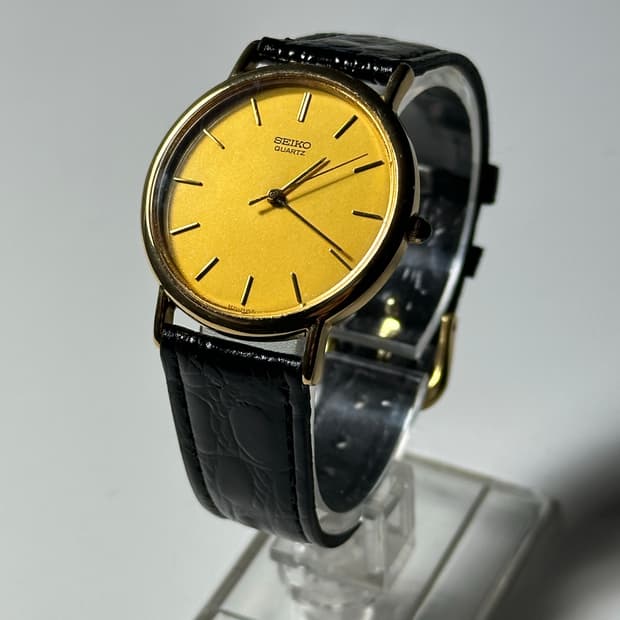 SEIKO quatrz gold