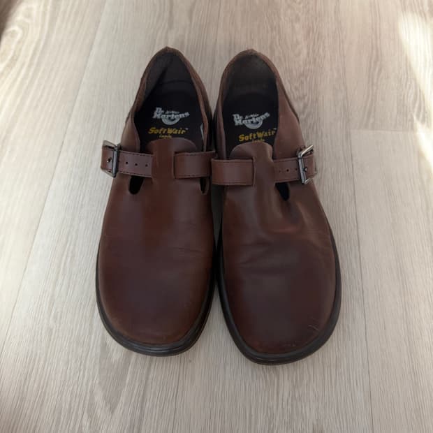 닥터마틴 페트리샤 브라운250