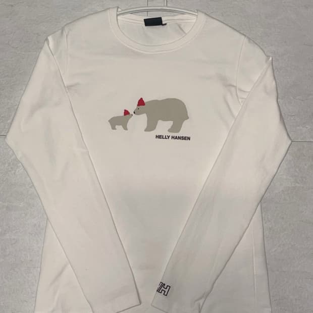 흰색 곰돌이 긴팔 티