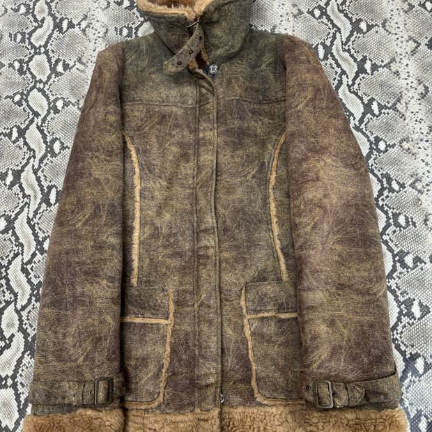 Grunge Washed Buckle Detail Mustang