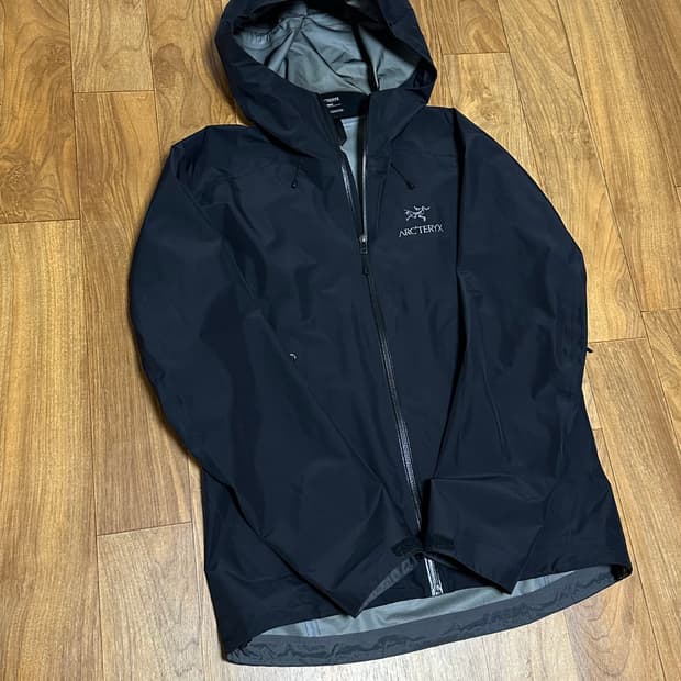 아크테릭스 베타 LT 블랙 (m)