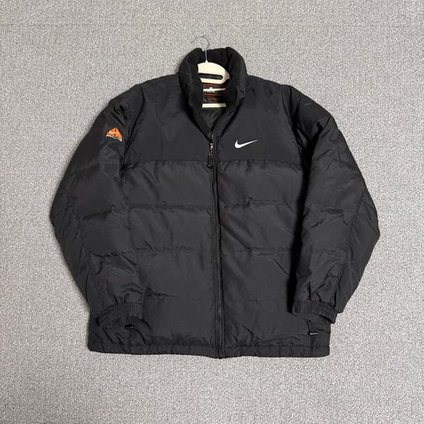 나이키 ACG 올드스쿨 스우시 패딩 자켓 블랙 XL