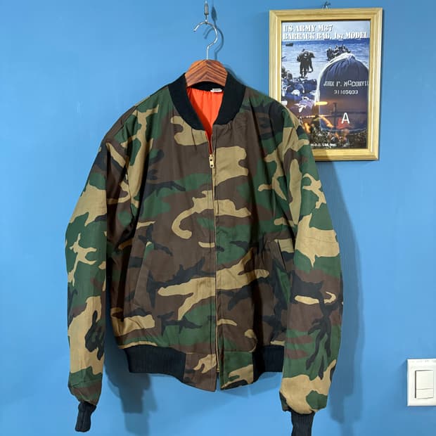 80‘s vtg Woodland Camo Flight Jacket.