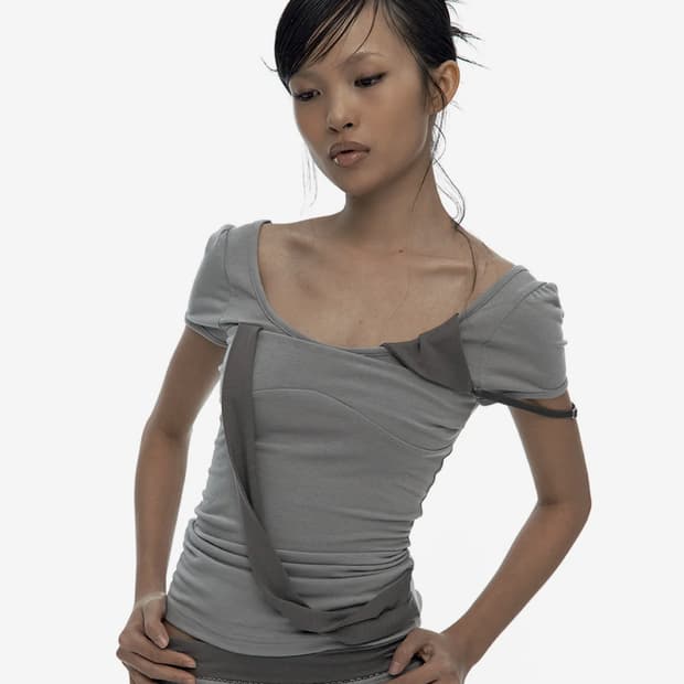 카시코 Peek-a-boo Top Warm Gray