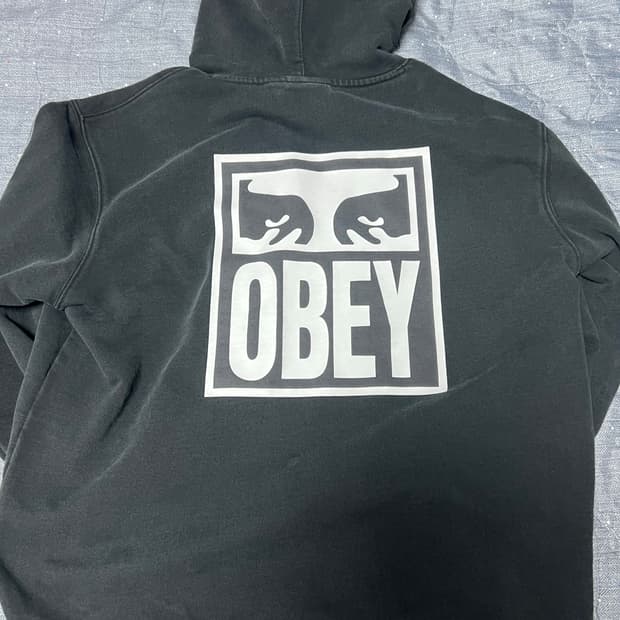 오베이 후드티